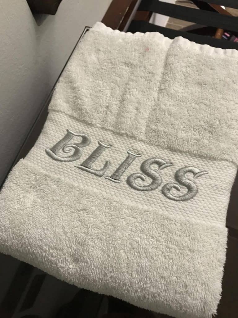 Bliss Hotel Singapore Review